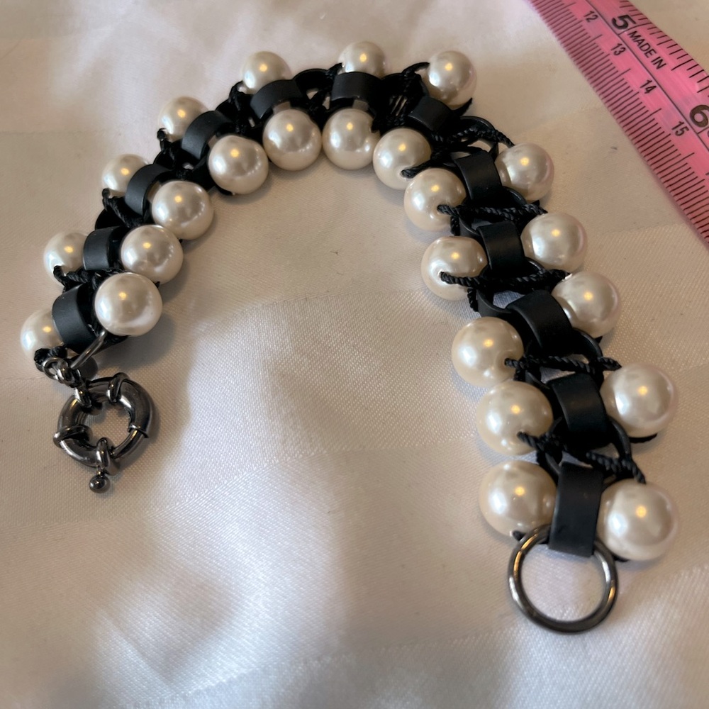 Beautiful Pearl and leather Lee Angel Bracelet